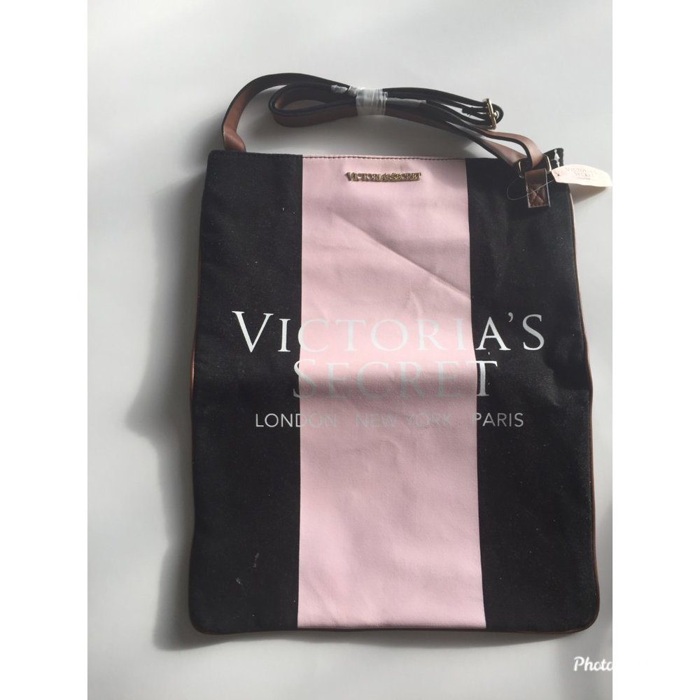 👜🆕Victoria's Secret 2015 Ltd Ed. Crossbody 🆕 👜